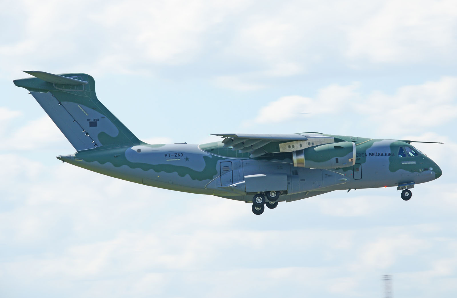 Advanced Embraer C-390 Airlifters Deal: Netherlands Teams with Austria for Acquisition