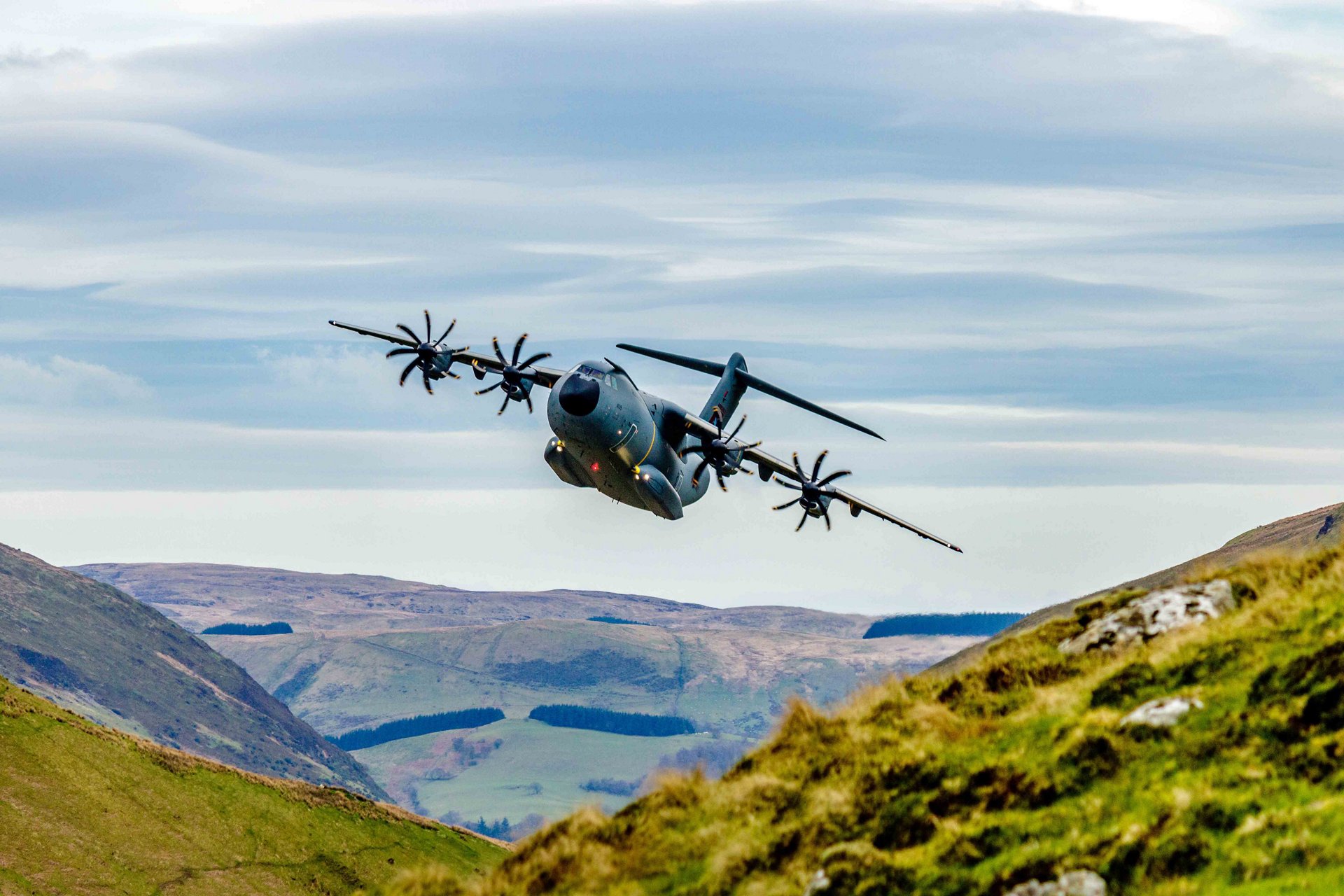 French A400M in Pitch Black: flying a few feet off the ground